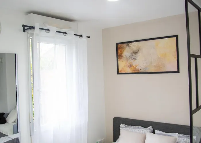 Chic Nantes, Calme Assure Apartament *